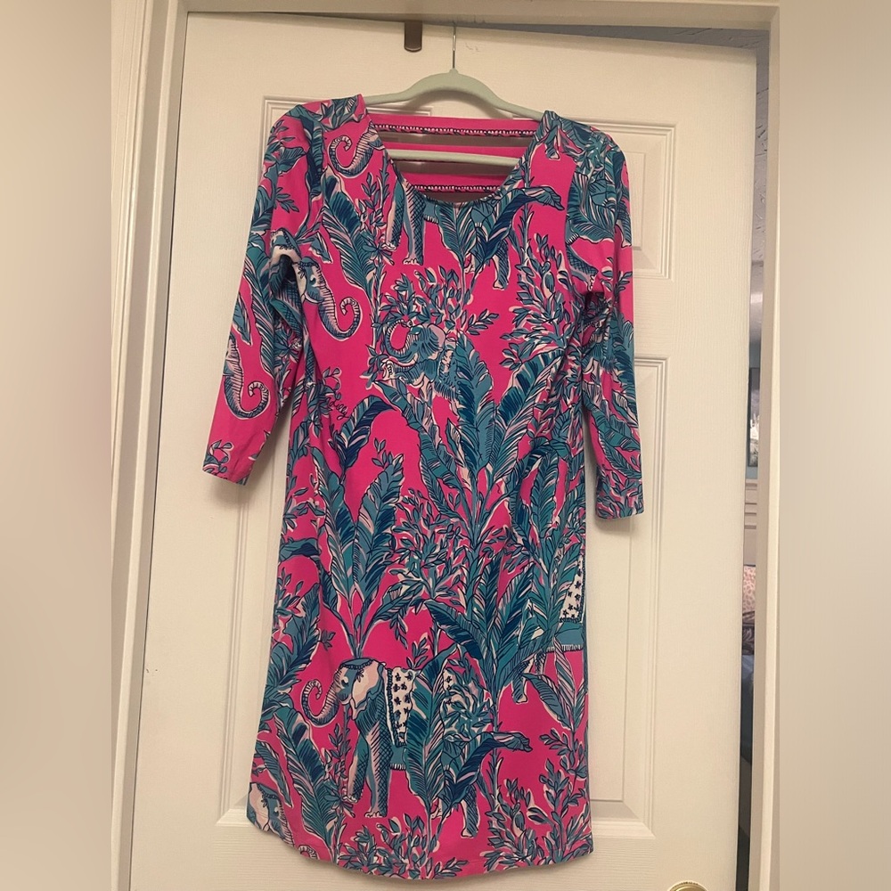 Adorable dress for summer. Fun print